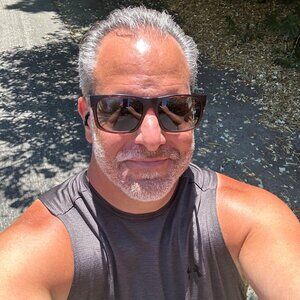 Meet your Posher, Damon